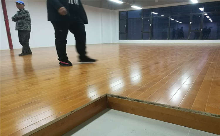 籃球場(chǎng)木地板驗(yàn)收