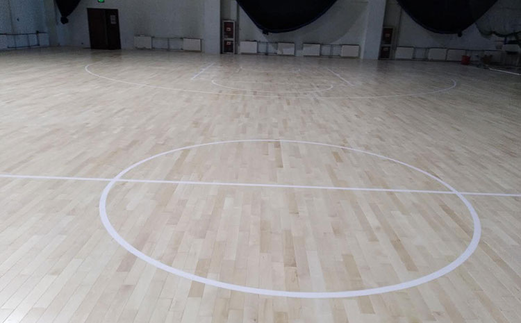 五角楓籃球場(chǎng)實(shí)木地板市場(chǎng)價(jià)格表