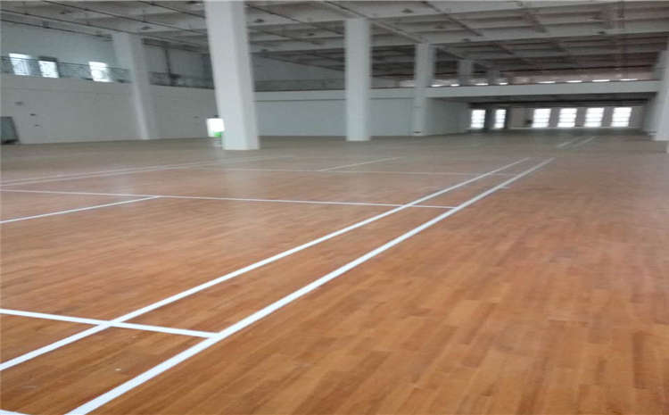 學(xué)校舞臺(tái)木地板怎么保養(yǎng)