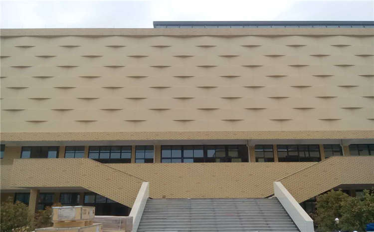 22厚體育木地板廠家報(bào)價(jià)表