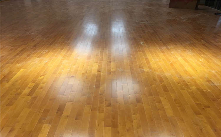 常見的籃球木地板多少錢合適