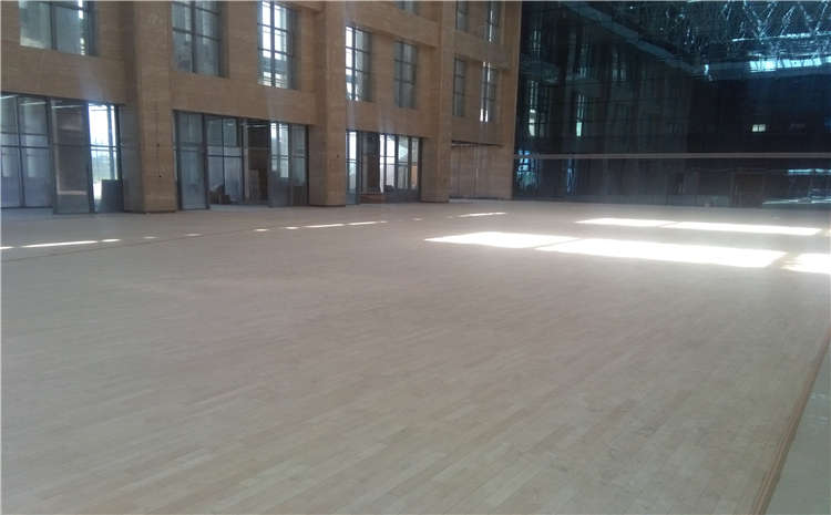 海南企口運(yùn)動(dòng)木地板圖片