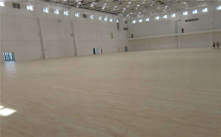 22厚籃球場(chǎng)木地板板式龍骨結(jié)構(gòu)