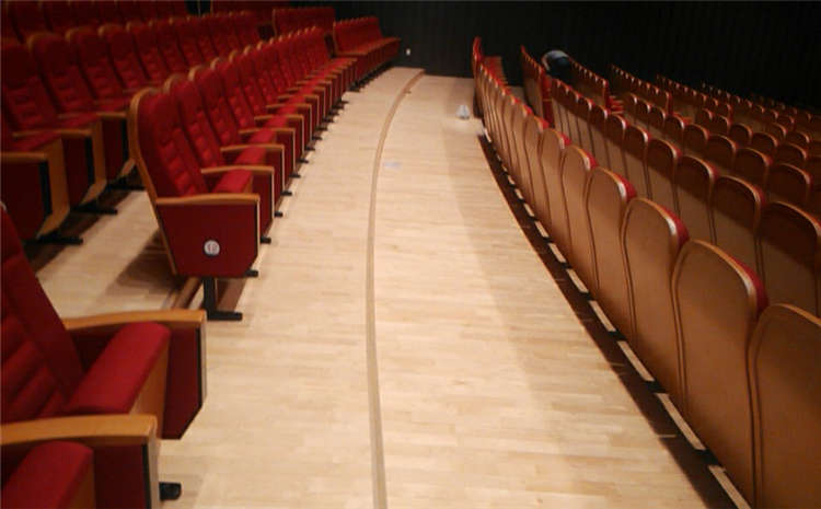 22厚風(fēng)雨操場(chǎng)運(yùn)動(dòng)地板單層龍骨結(jié)構(gòu)