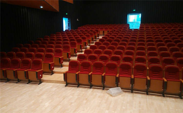 內(nèi)蒙古楓木實(shí)木運(yùn)動(dòng)地板哪個(gè)品牌好