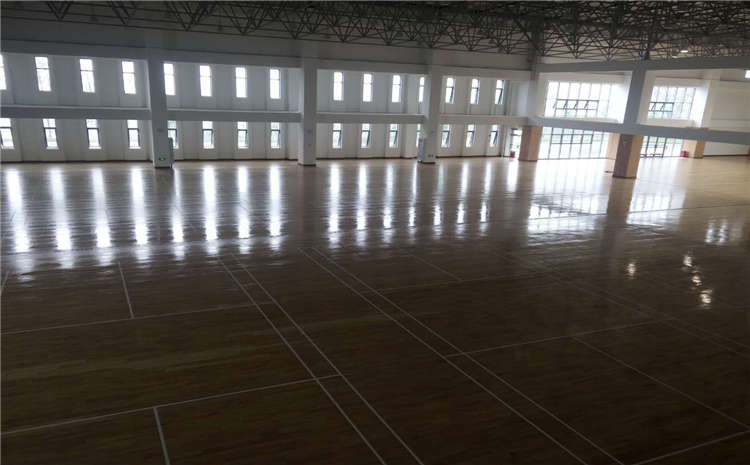 拼裝籃球木地板多少錢一平米