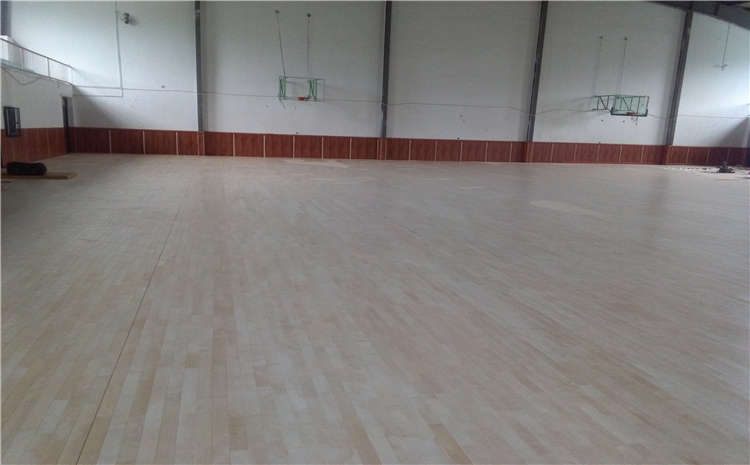 貴陽(yáng)柞木運(yùn)動(dòng)木地板施工技術(shù)