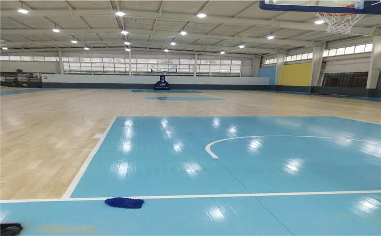 橡膠木實木運動地板生產(chǎn)廠家