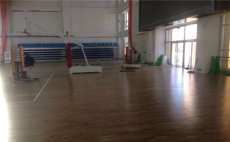 松木運動籃球地板結(jié)構(gòu)