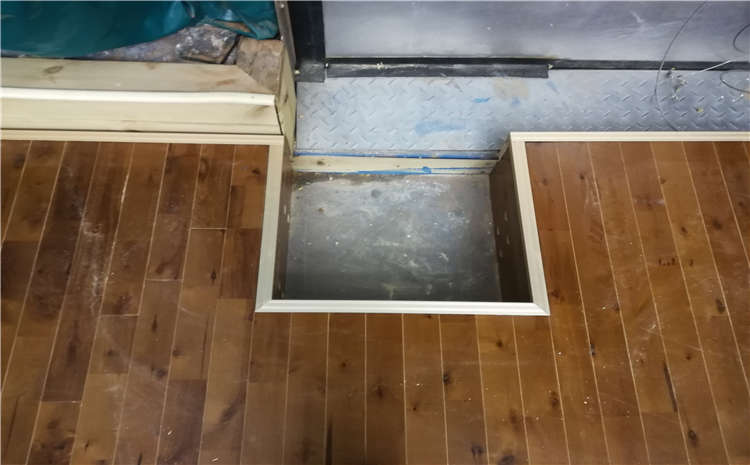 楓木體育木地板直銷