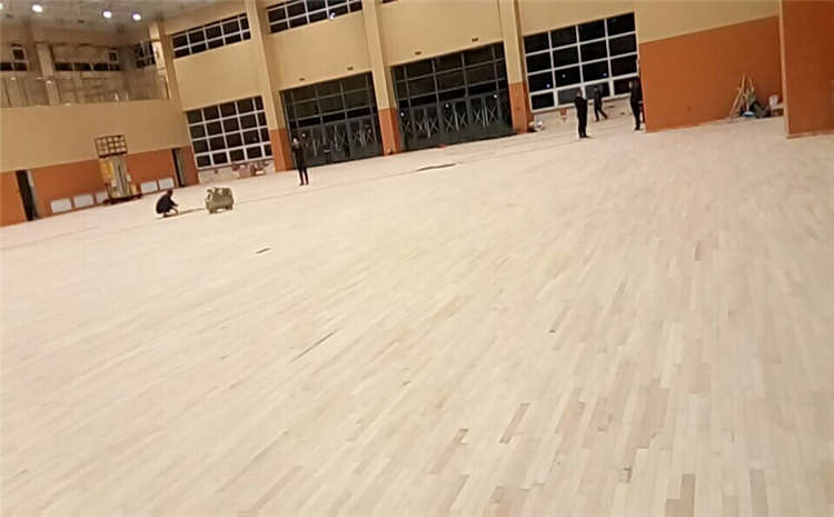 22厚體育運(yùn)動地板造價