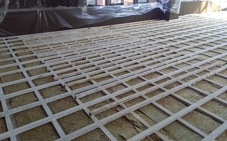 20厚風(fēng)雨操場運(yùn)動(dòng)地板哪個(gè)牌子好？