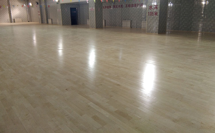 專業(yè)的體育館木地板報價