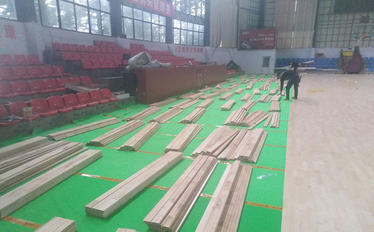 常用的舞臺(tái)實(shí)木地板一般多少錢