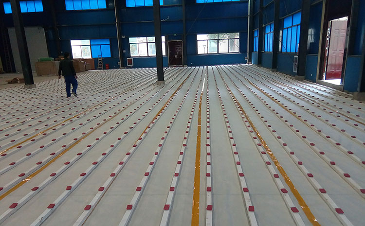 橡膠木運動體育地板翻新施工