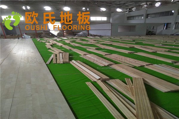 廣東YBDL江門(mén)HOOP PARK籃球公園木地板項(xiàng)目