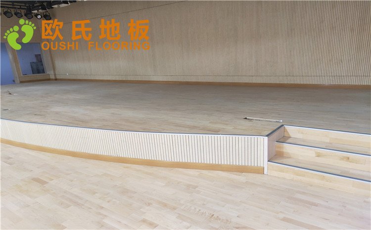 上海豐莊西路綠地小學(xué)舞臺木地板案例