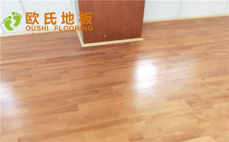 德清求是高級中學體育館木地板案例