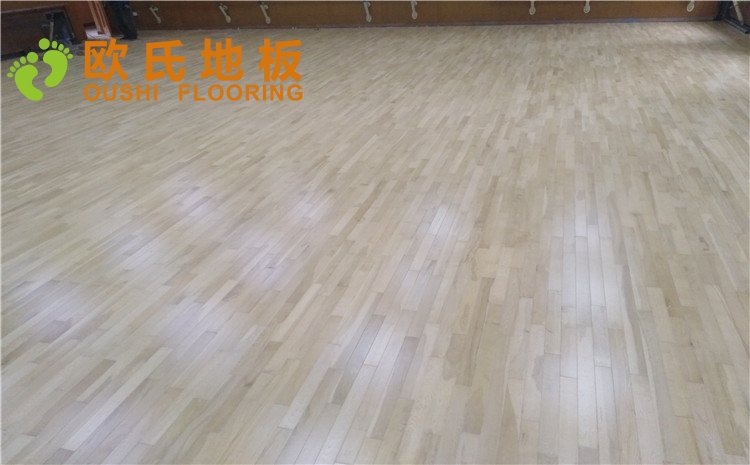 北京舞蹈學(xué)院舞蹈室木地板圖片