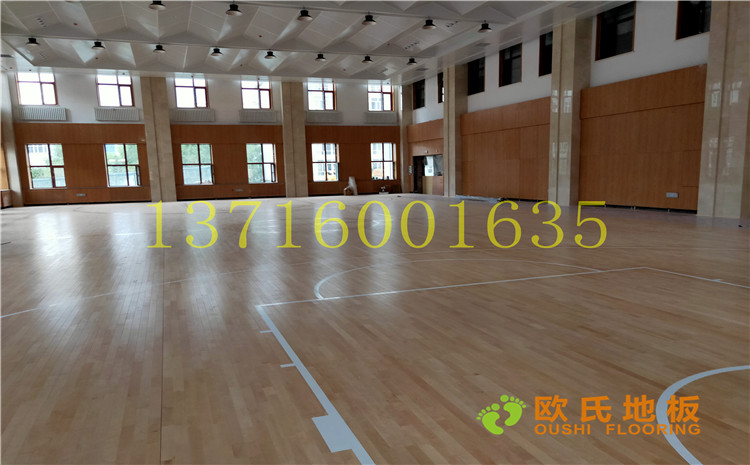 黑龍江雙鴨山籃球館實(shí)木運(yùn)動(dòng)地板案例—?dú)W氏實(shí)木運(yùn)動(dòng)地板廠家